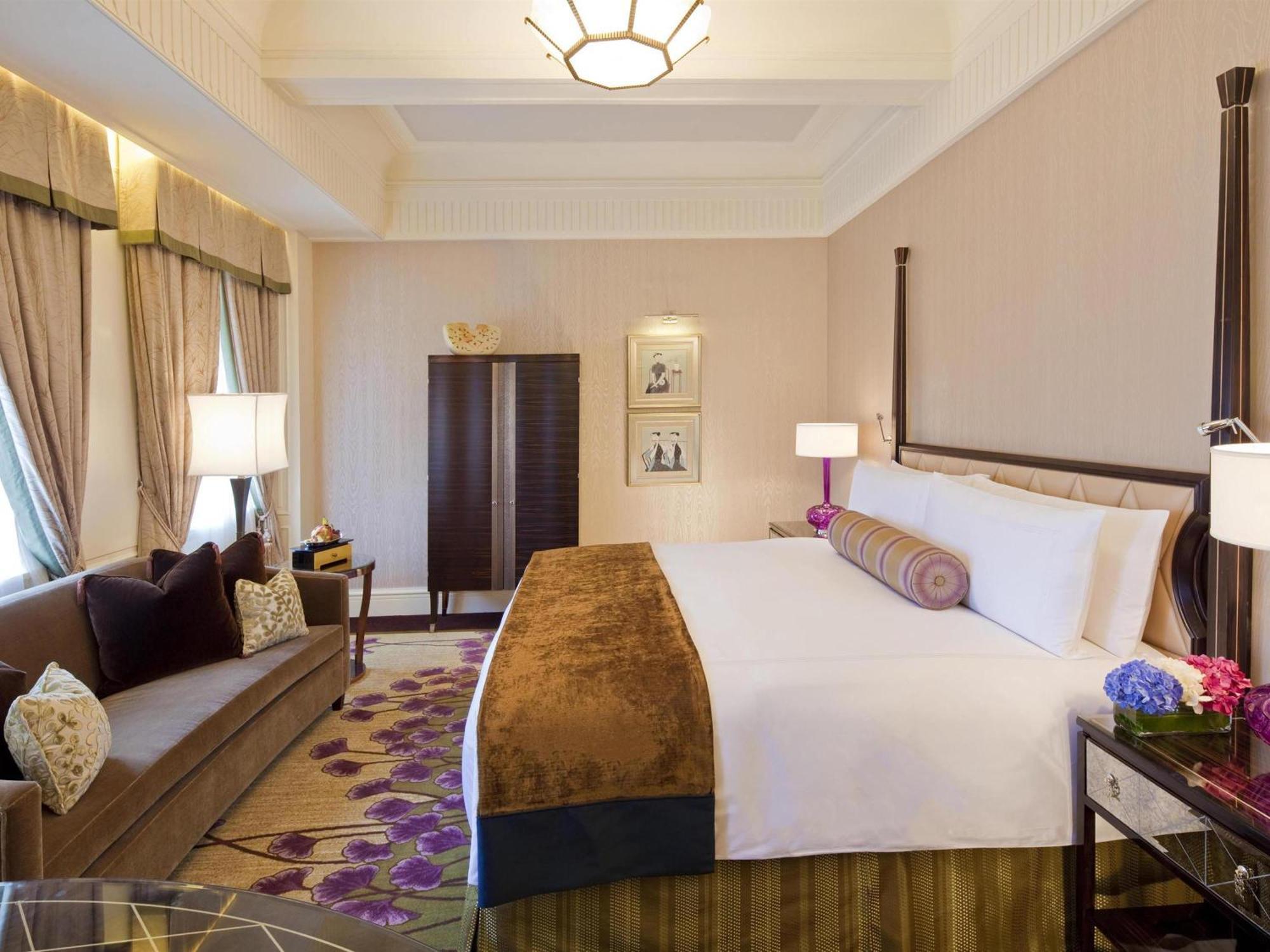 Fairmont Gold King Room ‌First Round MinibarAfternoon Tea